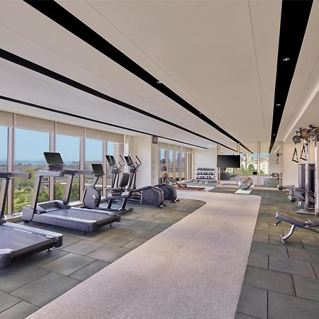 Hilton Gurugram Baani City Centre Gurgaon Extérieur photo