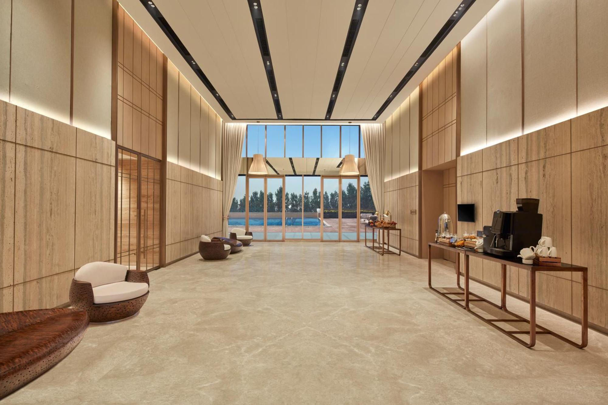 Hilton Gurugram Baani City Centre Gurgaon Extérieur photo